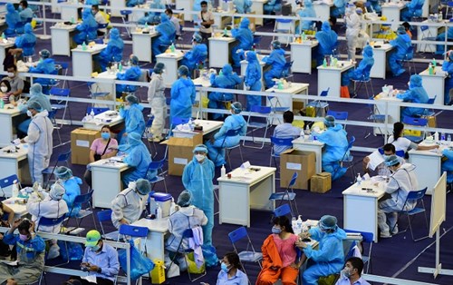 Lộ trình tiêm vaccine chống COVID-19 cho mục tiêu kép mới của Việt Nam